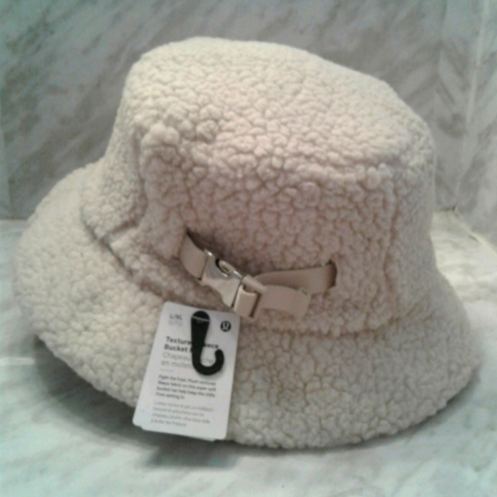 NWT Lululemon Textured Fleece sherpa  Bucket Hat Cap natural ivory L/XL Unisex